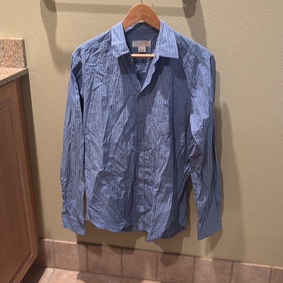 Men's Blue Striped button down Shirt - Picture 3 of 7